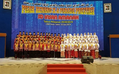 Pisah Kenang dan Parade Prestasi siswa kelas enam SD Insan Amanah Malang.